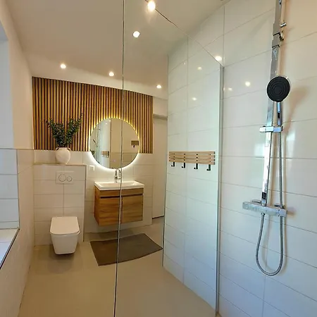 Meier Apartment *